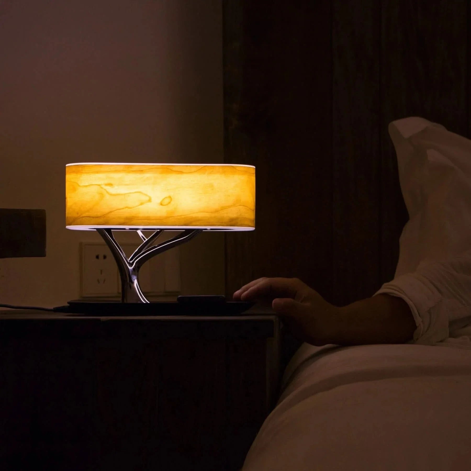 Table Lamp With Speaker & Wireless Charger - Image 8